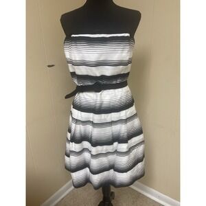 White House Black Market DRESS SZ 14 FULL SKIRT DRESS Fully Lined W/ Pockets